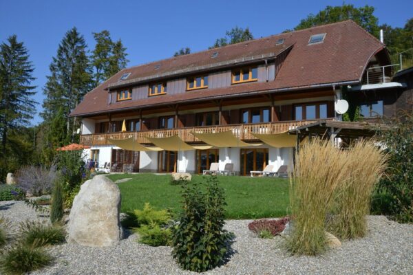 Moderne Ferienwohnung im sudlichen Schwarzwald mit Terrasse